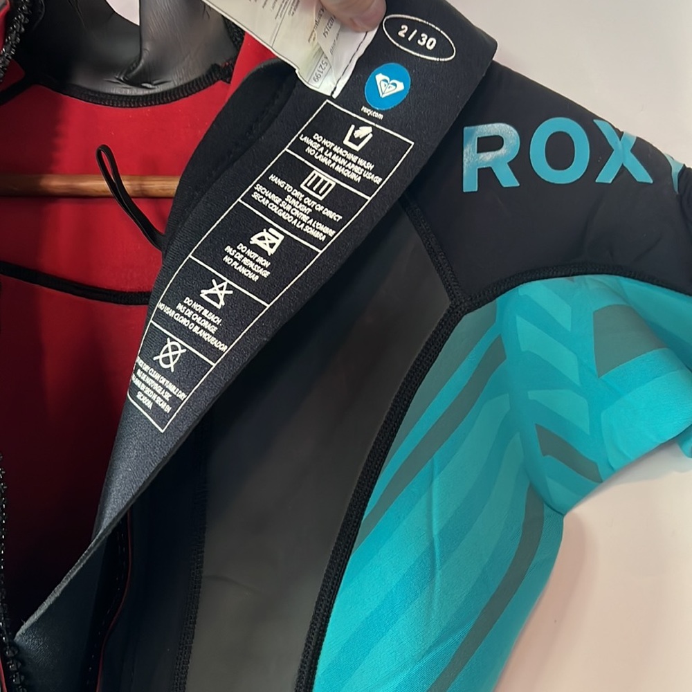 Roxy Spring Suit - Picture 3 of 4